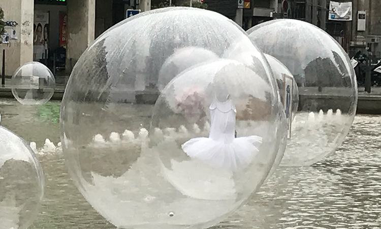 Bulles sur l'eau (waterball) - Fabricant de bulles, location et vente